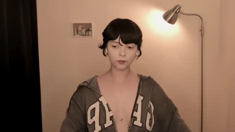 katsuro online show from 11-12-25, 09:36