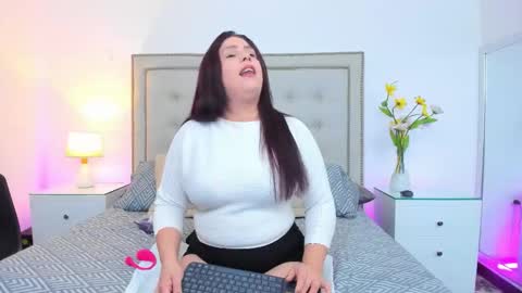 Snapshot of kattagoez chatting on 09-21-25, 11:23 kattagoez online show from 09-21-25, 11:23