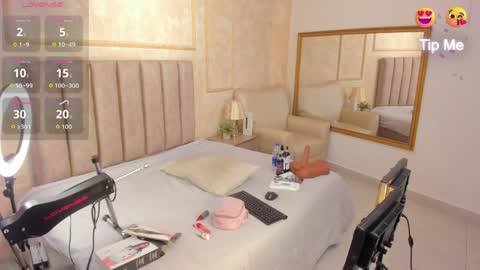 Snapshot of kattejordan chatting on 05-14-26, 11:22 Katerine online show from 05-14-26, 11:22