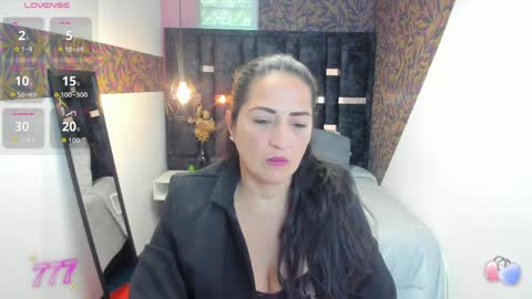 K A T T E  online show from 05-25-26, 12:55