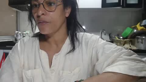 KattleyaGrey online show from 09-10-25, 01:11