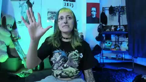 kattx   independent model online show from 05-24-26, 02:49