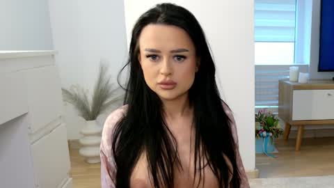 Katty Perry online show from 03-28-26, 03:44