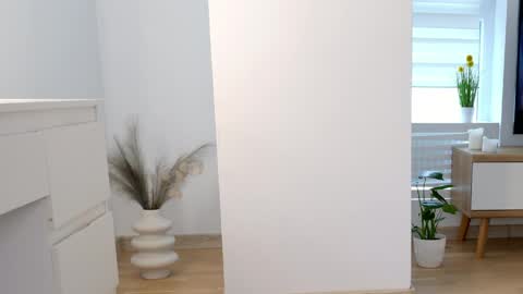 Katty Perry online show from 04-09-26, 02:11