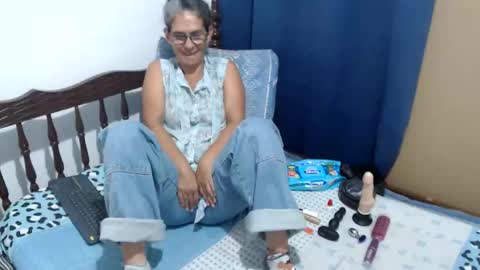 Snapshot of kattydirty144 chatting on 05-06-26, 02:22 angel online show from 05-06-26, 02:22
