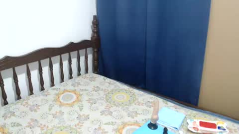 Snapshot of kattydirty144 chatting on 07-05-26, 05:31 angel online show from 07-05-26, 05:31