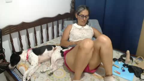 Snapshot of kattydirty144 chatting on 07-08-26, 07:40 angel online show from 07-08-26, 07:40
