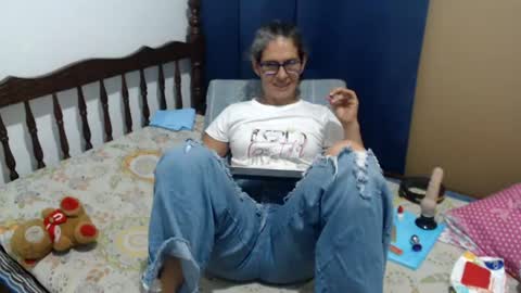 Snapshot of kattydirty144 chatting on 07-09-26, 10:14 angel online show from 07-09-26, 10:14