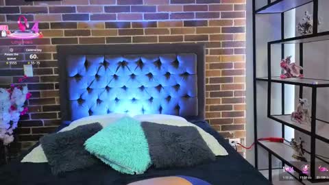 kattypaez online show from 12-19-25, 04:14