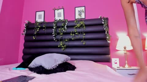 katy_contreras online show from 01-21-25, 02:26