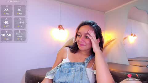Snapshot of katy_sweet19 chatting on 01-20-25, 10:15 Katy online show from 01-20-25, 10:15