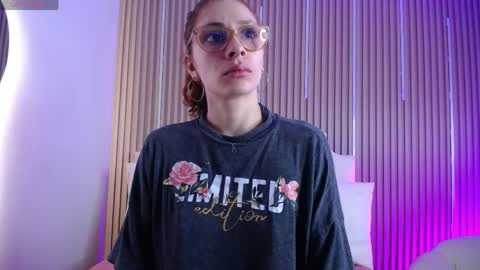 Katy Van online show from 04-21-26, 08:44