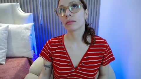 Snapshot of katy_van chatting on 05-10-26, 08:36 Katy Van online show from 05-10-26, 08:36