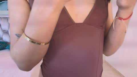 Snapshot of katya_rogerss chatting on 05-15-26, 11:34 katya online show from 05-15-26, 11:34