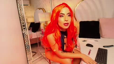 Snapshot of katyjackson chatting on 05-05-26, 01:52 katyjackson online show from 05-05-26, 01:52
