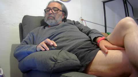 Snapshot of kausername chatting on 12-16-24, 05:33 Marko online show from 12-16-24, 05:33