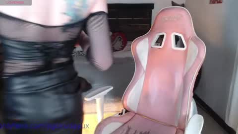luna   online show from 07-13-26, 12:46