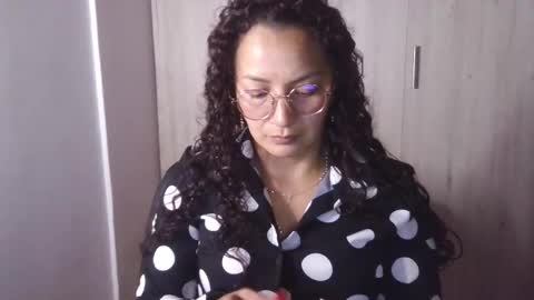  Khawit  online show from 02-17-25, 07:21