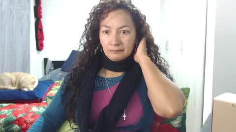  Khawit  online show from 12-21-25, 11:06