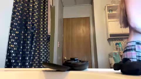 kay_la online show from 11-26-25, 11:11