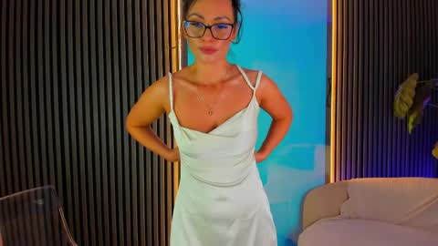 Snapshot of kaya_sins chatting on 05-16-26, 04:20 Kaya online show from 05-16-26, 04:20