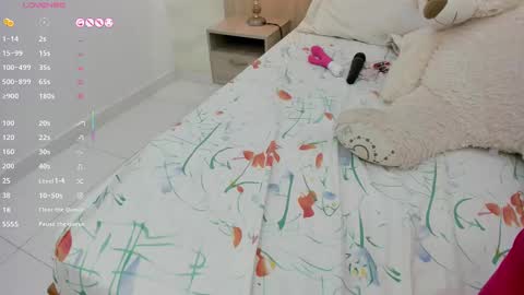   online show from 03-12-25, 02:34