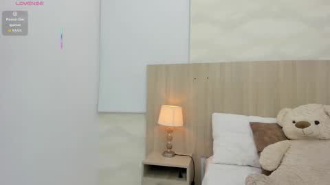   online show from 11-25-25, 11:21