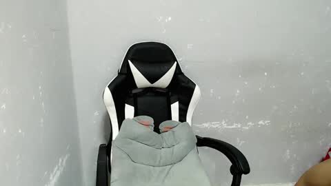 Kaye online show from 11-12-25, 04:13