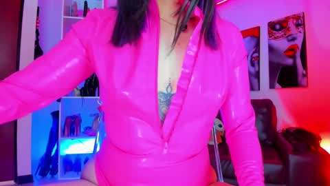 CAMILA online show from 02-11-25, 02:57