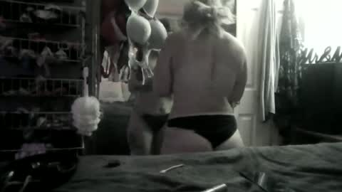 Snapshot of kaylaandmike23 chatting on 06-23-26, 10:41 M and K online show from 06-23-26, 10:41