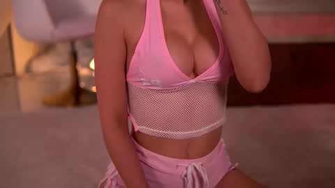 kaylabray online show from 11-19-25, 06:57