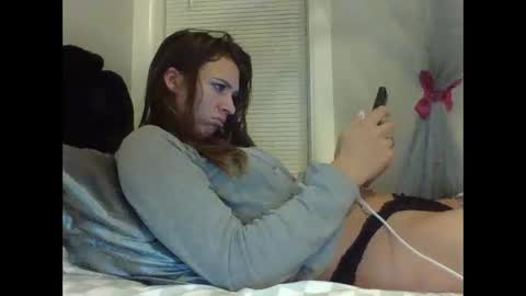 Snapshot of kaylaelizabeth97 chatting on 11-08-25, 04:01 kaylaelizabeth97 online show from 11-08-25, 04:01