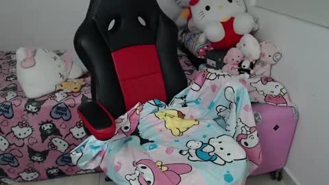 Snapshot of kaylak18x chatting on 06-03-26, 02:47 Kayla online show from 06-03-26, 02:47