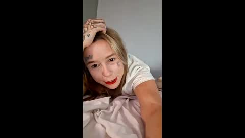 kaylaromero676 online show from 12-04-25, 07:22