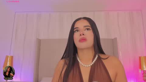 Snapshot of kaylarossi chatting on 06-17-26, 06:53 Kayla online show from 06-17-26, 06:53