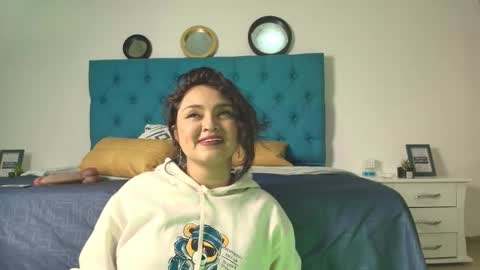 KAYLA  Damian online show from 02-13-25, 05:37