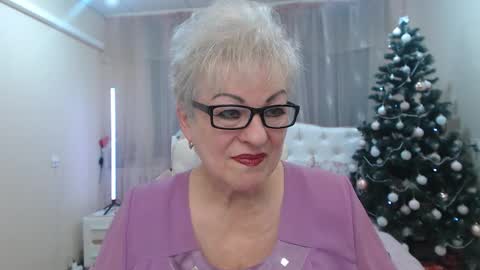 kaylesmoll online show from 12-16-25, 08:03