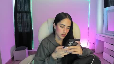 kaylie online show from 12-17-24, 08:32