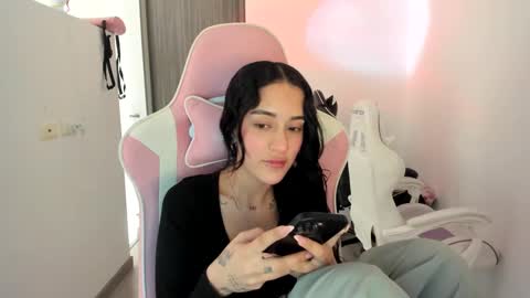 kaylie online show from 09-11-25, 05:13