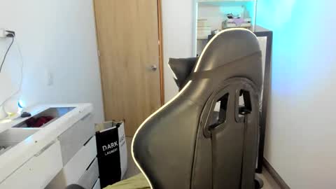 kaylie online show from 04-18-26, 07:58