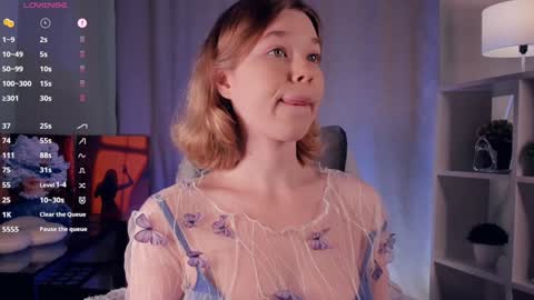 Hi Im Arina 3 online show from 10-08-25, 08:23