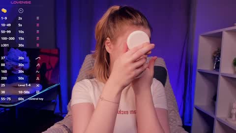 Hi Im Arina 3 online show from 11-25-25, 07:52