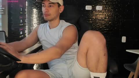 Kayn online show from 04-10-26, 04:01