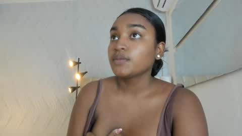 Snapshot of kayna_gomez chatting on 06-02-26, 07:05 Kayna online show from 06-02-26, 07:05