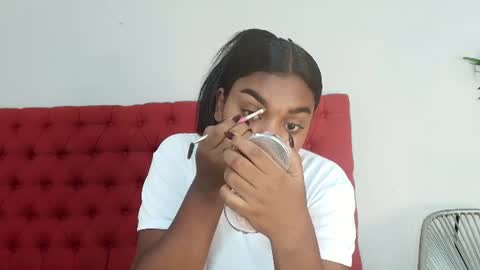 Snapshot of kayna_gomez chatting on 07-17-26, 07:19 Kayna online show from 07-17-26, 07:19