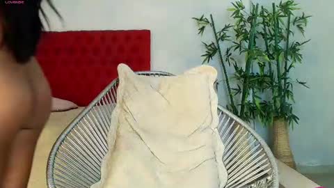 Snapshot of kayna_gomez chatting on 07-23-26, 01:58 Kayna online show from 07-23-26, 01:58