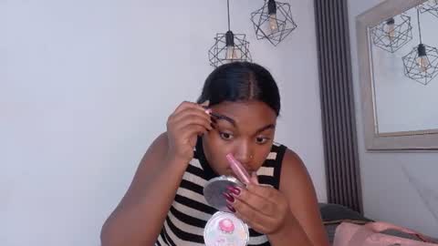 Snapshot of kayna_gomez chatting on 07-30-26, 07:13 Kayna online show from 07-30-26, 07:13