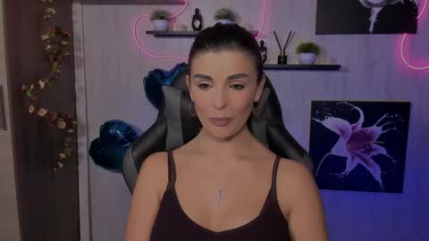 Snapshot of kayworl chatting on 01-24-25, 02:19 kayworl online show from 01-24-25, 02:19