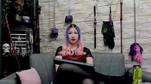 Miss Kazia online show from 11-10-25, 03:33