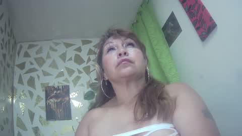 Snapshot of kazsandrah chatting on 01-12-25, 10:23 KAZSANDRAH online show from 01-12-25, 10:23